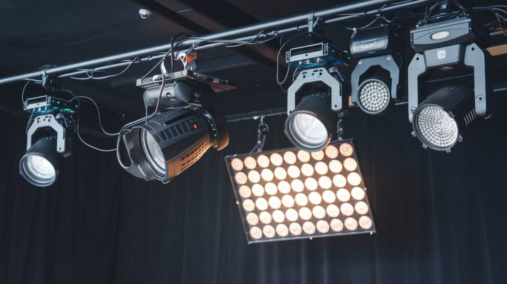 https://www.linkedin.com/pulse/stage-lighting-101-ultimate-guide-apply-understand-martin-wan-7eszc https://www.linkedin.com/pulse/stage-lighting-101-ultimate-guide-apply-understand-martin-wan-7eszc